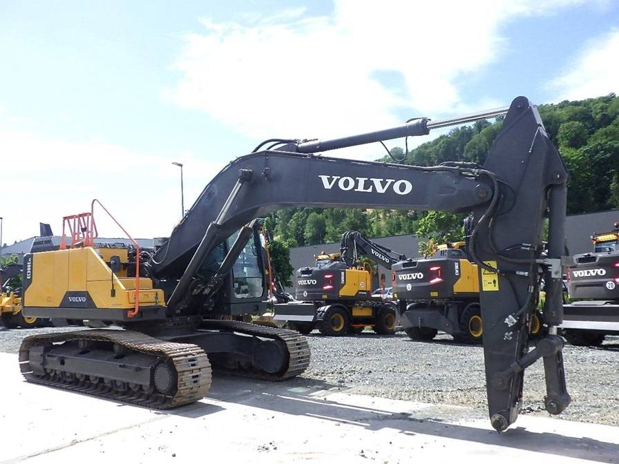 Volvo EC 300 E - Kāpurķēžu ekskavators: foto 3 Volvo EC 300 E - Kāpurķēžu ekskavators: foto 3