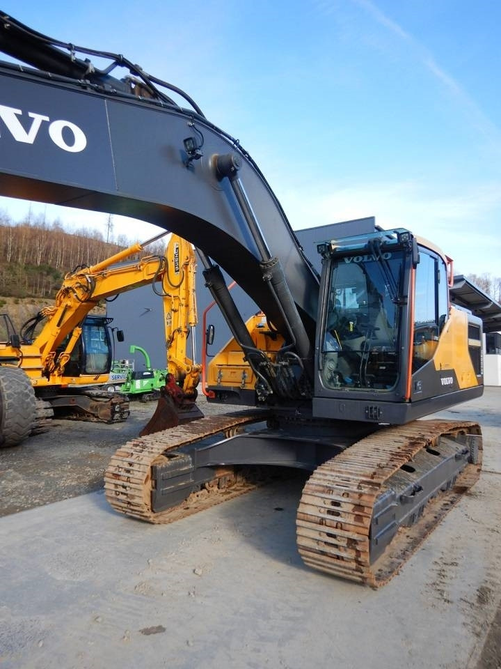 Volvo EC 300 E - Kāpurķēžu ekskavators: foto 2 Volvo EC 300 E - Kāpurķēžu ekskavators: foto 2