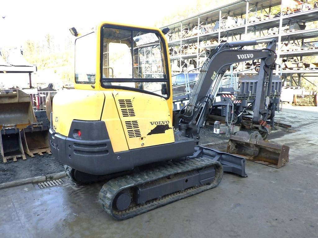 Volvo EC 35 - Mini-ekskavators: foto 5 Volvo EC 35 - Mini-ekskavators: foto 5