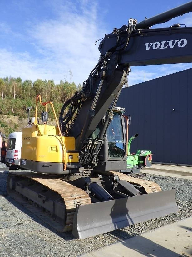 Volvo ECR 235 D - Kāpurķēžu ekskavators: foto 4 Volvo ECR 235 D - Kāpurķēžu ekskavators: foto 4