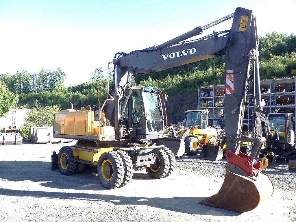 Volvo EW 180 C - Riteņu ekskavators: foto 3 Volvo EW 180 C - Riteņu ekskavators: foto 3