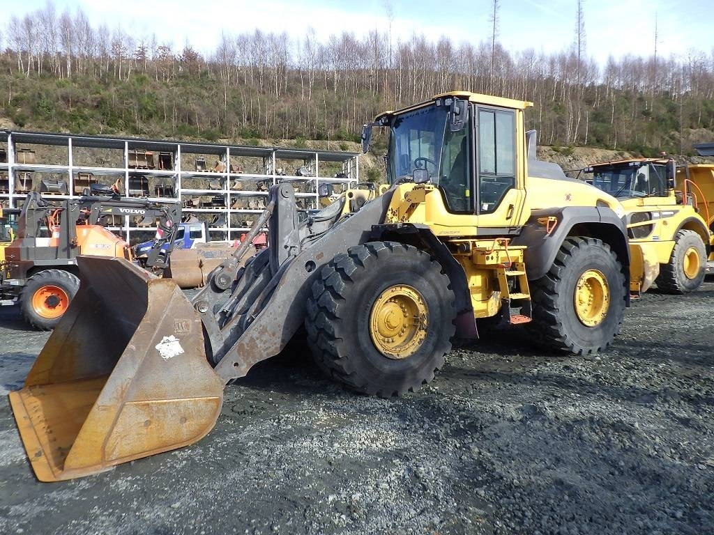 Volvo L 110 H - Riteņu iekrāvējs: foto 1 Volvo L 110 H - Riteņu iekrāvējs: foto 1
