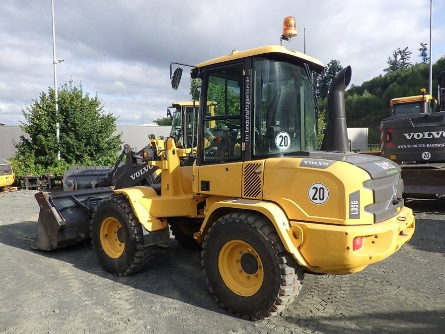 Volvo L 35 G - Riteņu iekrāvējs: foto 4 Volvo L 35 G - Riteņu iekrāvējs: foto 4