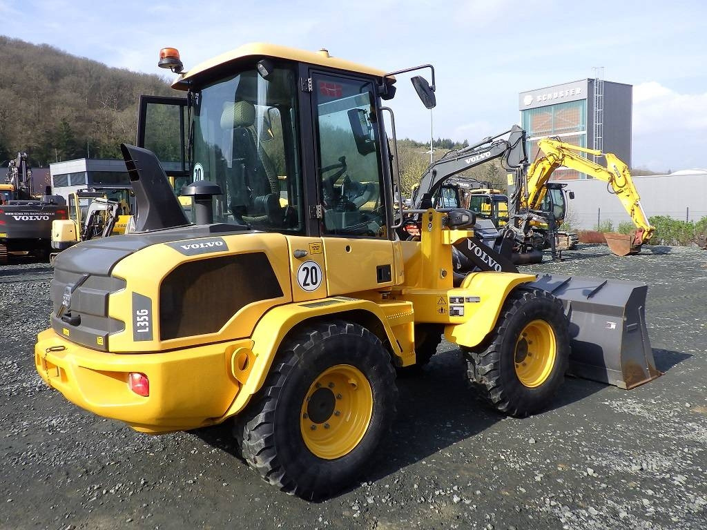 Volvo L 35 G - Riteņu iekrāvējs: foto 3 Volvo L 35 G - Riteņu iekrāvējs: foto 3
