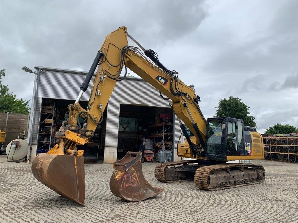 CAT 330FLN VAH - Kāpurķēžu ekskavators: foto 1 CAT 330FLN VAH - Kāpurķēžu ekskavators: foto 1