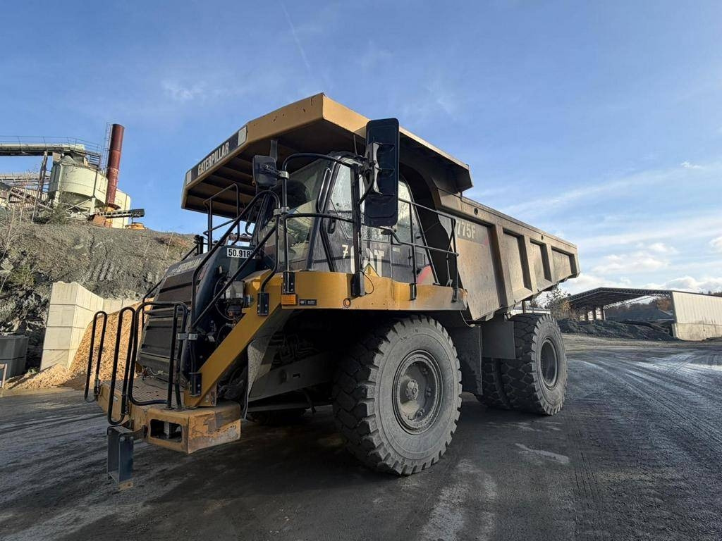 CAT 775 F - Karjeru pašizgāzējs: foto 1 CAT 775 F - Karjeru pašizgāzējs: foto 1