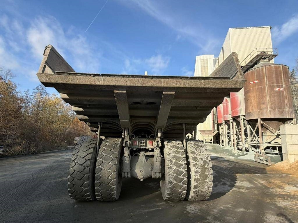 CAT 775 F - Karjeru pašizgāzējs: foto 5 CAT 775 F - Karjeru pašizgāzējs: foto 5