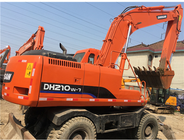 2018 Doosan DH210 - Riteņu ekskavators: foto 2 2018 Doosan DH210 - Riteņu ekskavators: foto 2