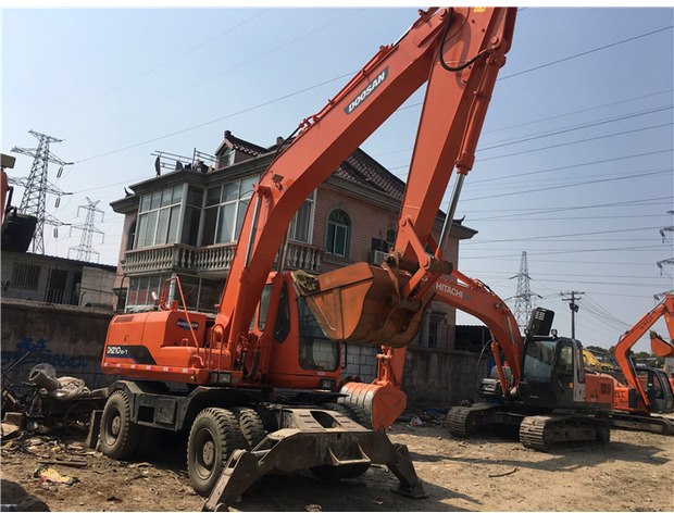 Riteņu ekskavators 2018 Doosan DH210: foto 11