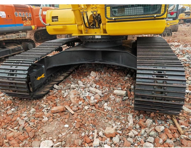 2021 Komatsu PC220-8 - Kāpurķēžu ekskavators: foto 4 2021 Komatsu PC220-8 - Kāpurķēžu ekskavators: foto 4