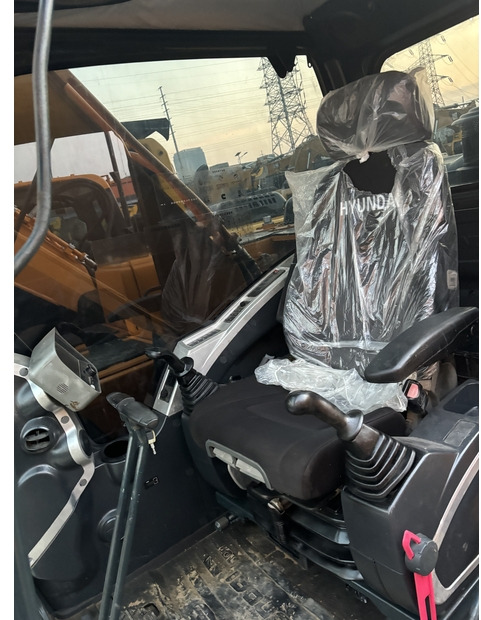 2022 Hyundai 225 - Kāpurķēžu ekskavators: foto 5 2022 Hyundai 225 - Kāpurķēžu ekskavators: foto 5