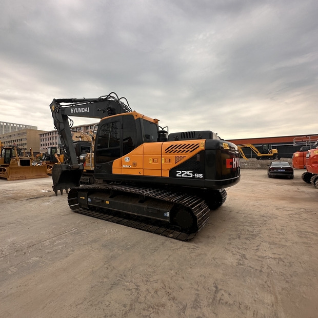2023 Hyundai 225 - Kāpurķēžu ekskavators: foto 2 2023 Hyundai 225 - Kāpurķēžu ekskavators: foto 2