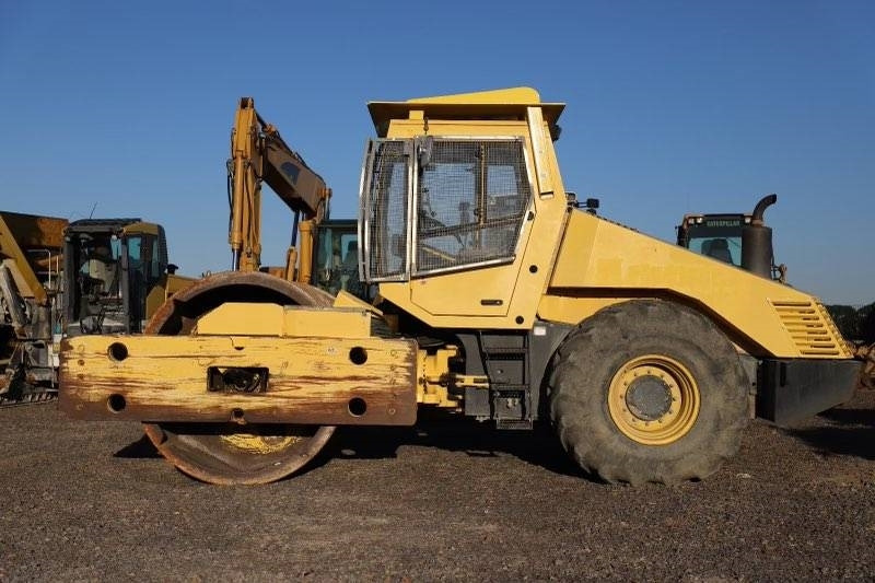 Bomag BW 225 D-3 - Ceļu veltnis: foto 2 Bomag BW 225 D-3 - Ceļu veltnis: foto 2