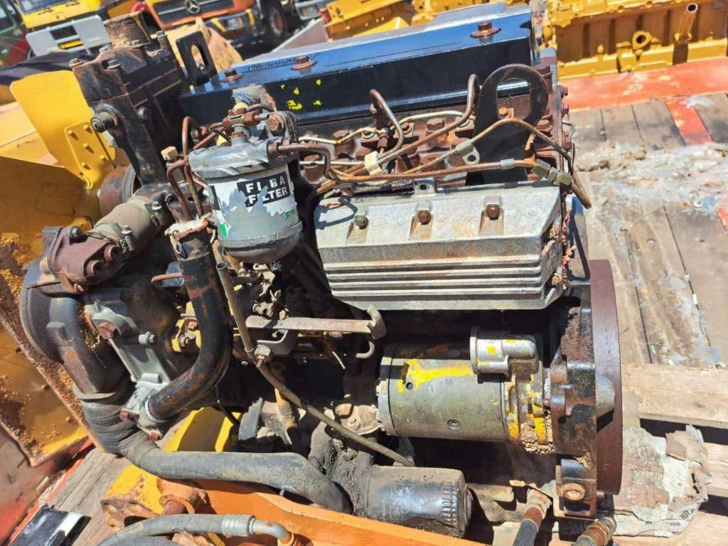JCB 3CXT - Dzinējs - Kravas automašīna: foto 3 JCB 3CXT - Dzinējs - Kravas automašīna: foto 3