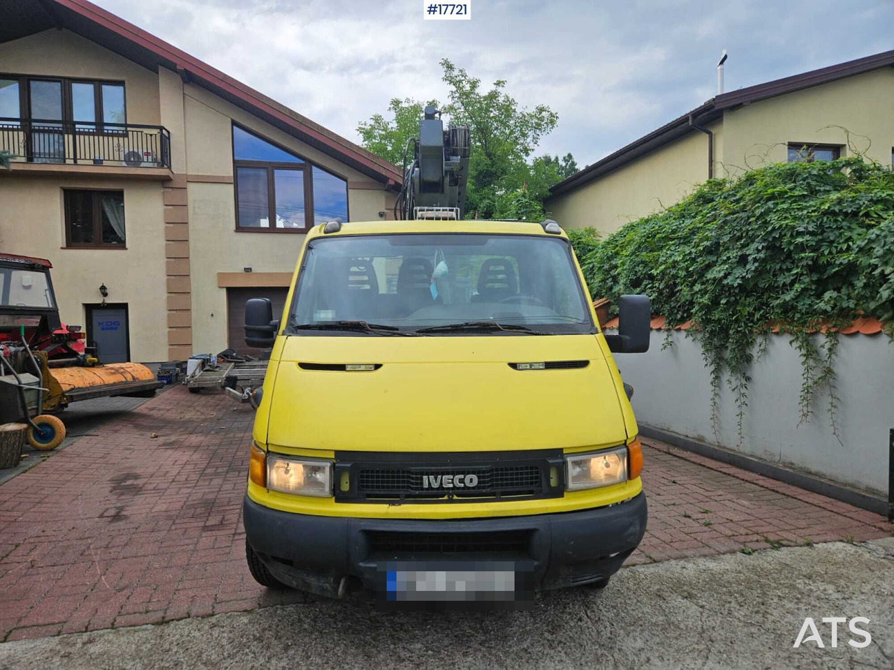 2000 Iveco Daily 35C11 - Paceļamais grozs ar dīsteli: foto 3 2000 Iveco Daily 35C11 - Paceļamais grozs ar dīsteli: foto 3