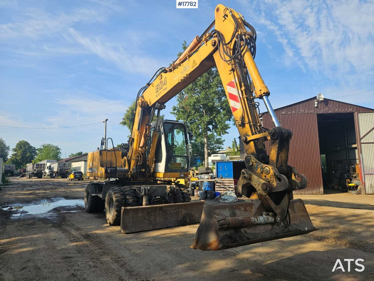 2002 Liebherr  A 904 - Riteņu ekskavators: foto 1 2002 Liebherr  A 904 - Riteņu ekskavators: foto 1