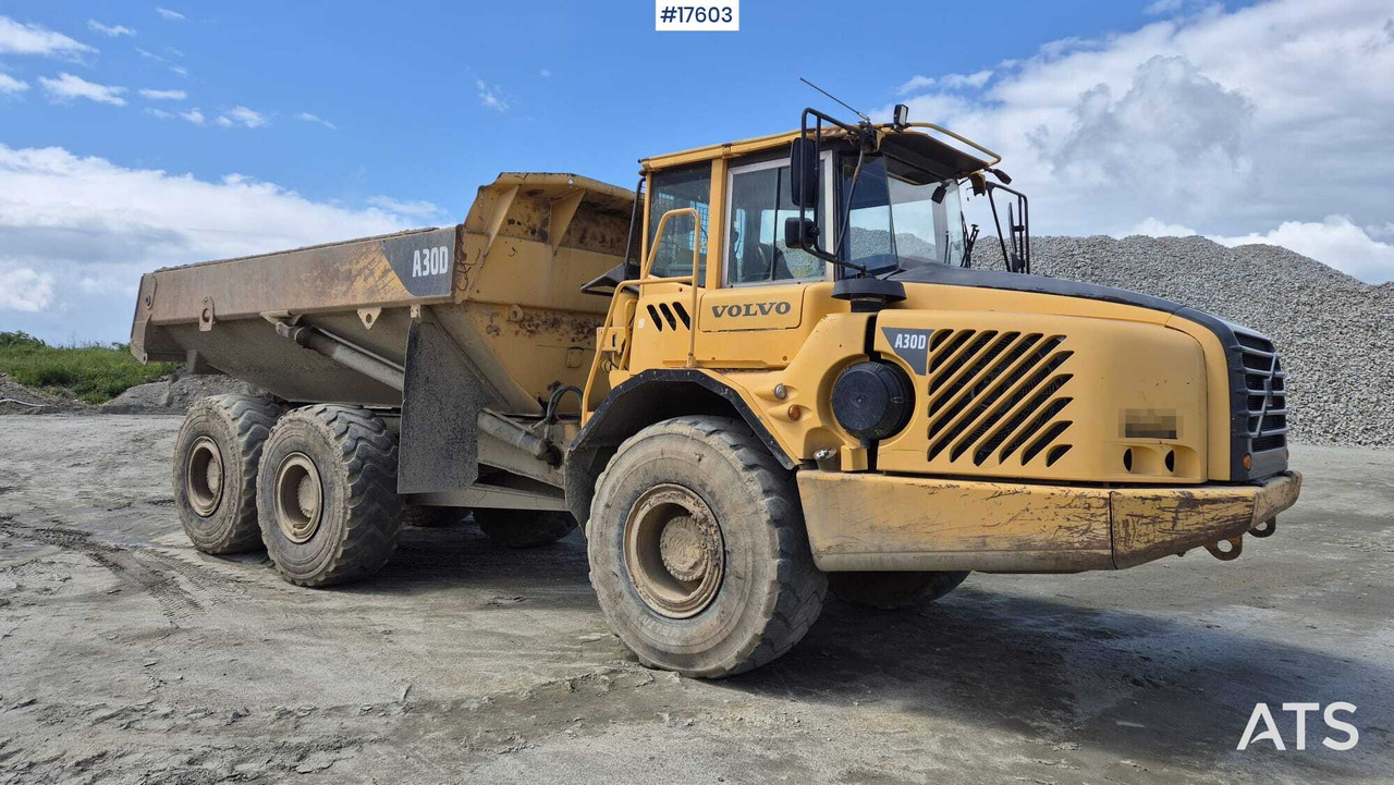 Artikulētias pašizgāzējs 2002 Volvo A30D: foto 1