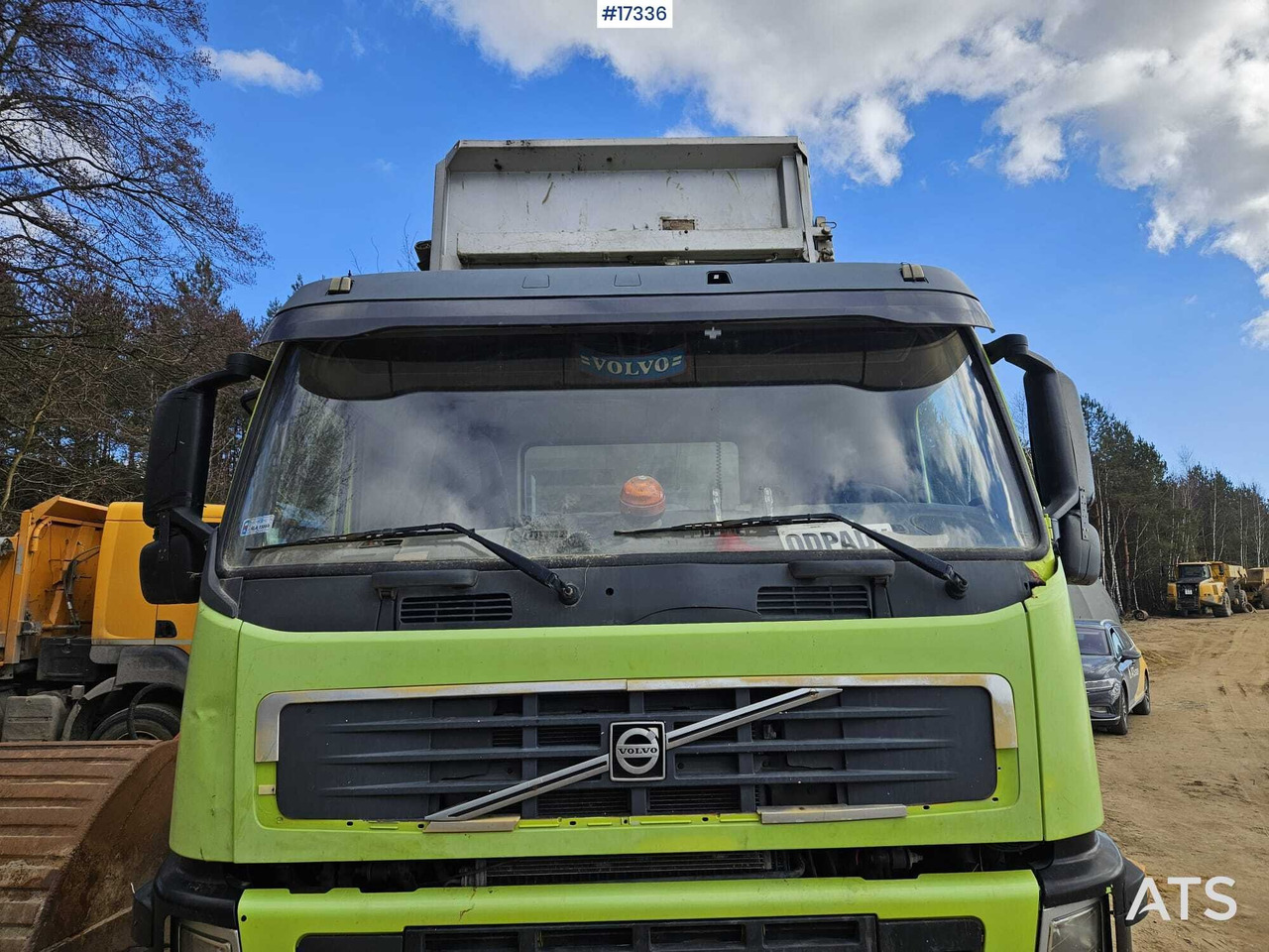 2002 Volvo fm 84R13 8x4 - Kravas automašīna pašizgāzējs: foto 5 2002 Volvo fm 84R13 8x4 - Kravas automašīna pašizgāzējs: foto 5
