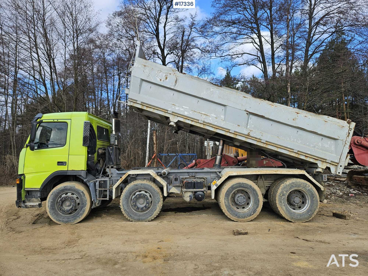 2002 Volvo fm 84R13 8x4 - Kravas automašīna pašizgāzējs: foto 3 2002 Volvo fm 84R13 8x4 - Kravas automašīna pašizgāzējs: foto 3