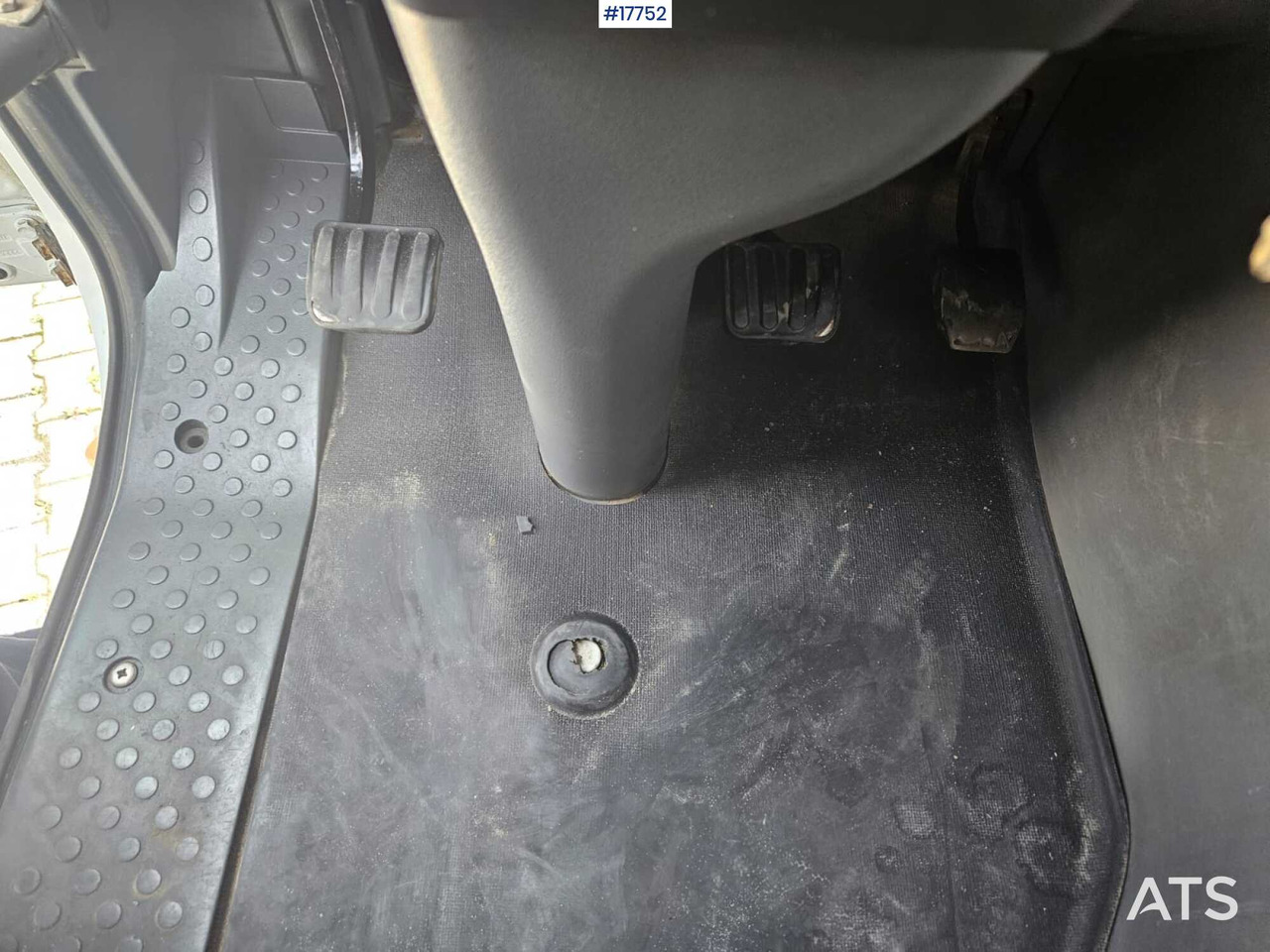 Kravas auto ar manipulatoru, Kravas automašīna pašizgāzējs 2007 Iveco   Trakker +EFFER 210 3s: foto 14