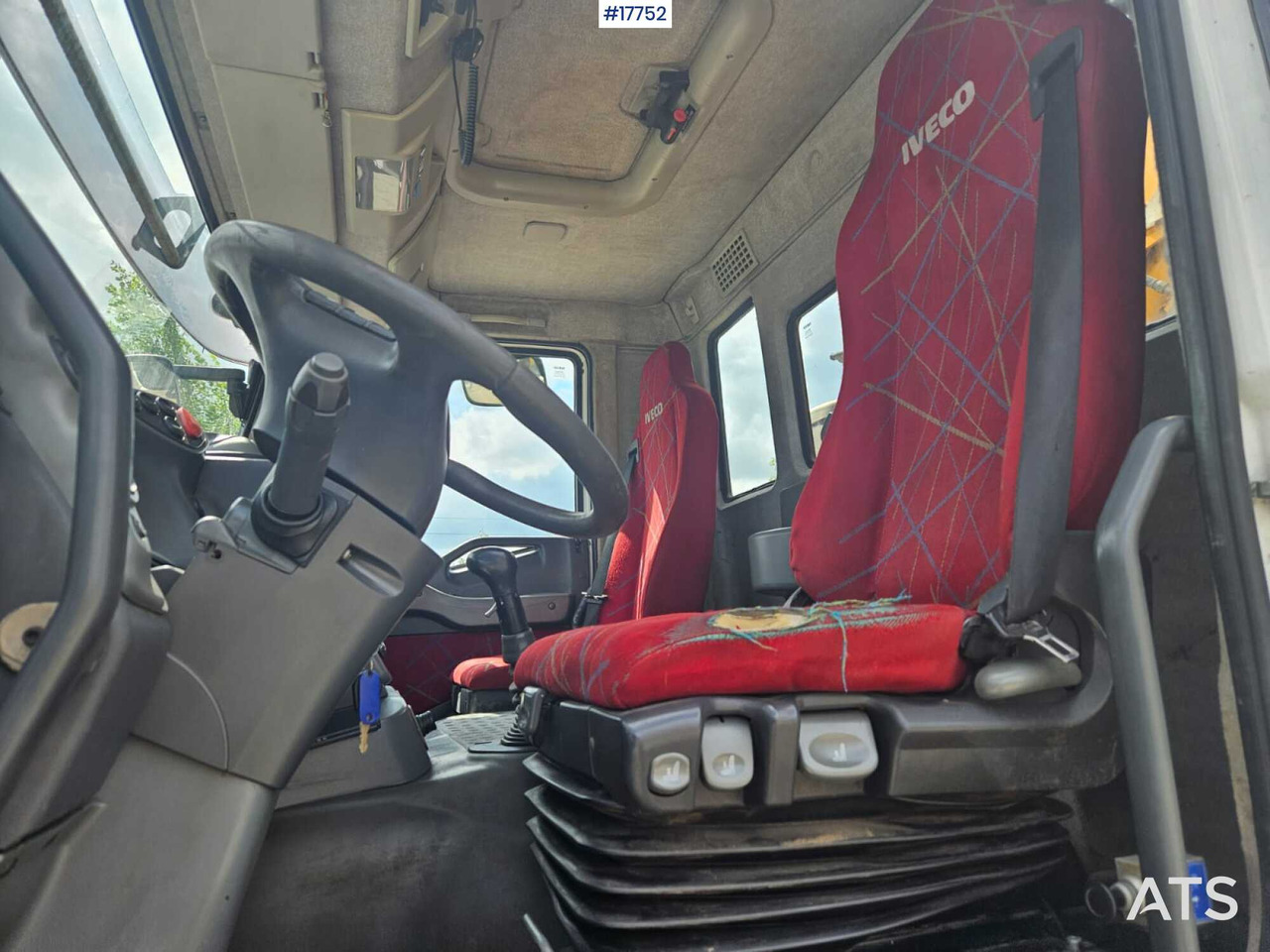 Kravas auto ar manipulatoru, Kravas automašīna pašizgāzējs 2007 Iveco   Trakker +EFFER 210 3s: foto 11