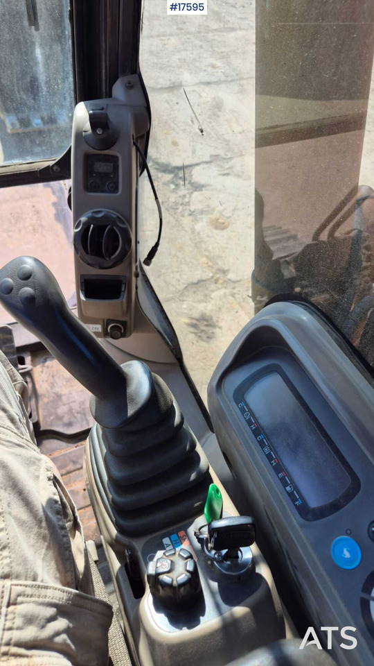 Kāpurķēžu ekskavators 2008 Case  CX210B: foto 20