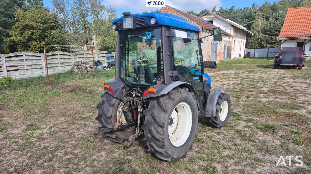 Mini traktors 2011 New Holland T 3040: foto 7 Mini traktors 2011 New Holland T 3040: foto 7