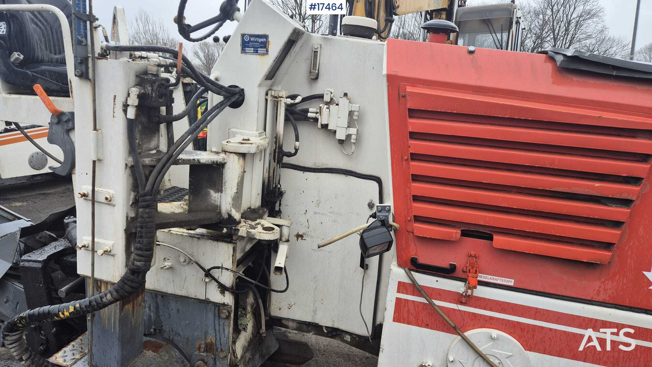 Asphalt milling machine WIRTGEN W-500 (1993) - Asfalta frēze: foto 2 Asphalt milling machine WIRTGEN W-500 (1993) - Asfalta frēze: foto 2