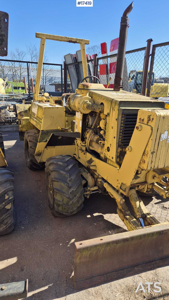 Chain excavator VERMEER V450 - Tranšeju racējs: foto 3 Chain excavator VERMEER V450 - Tranšeju racējs: foto 3