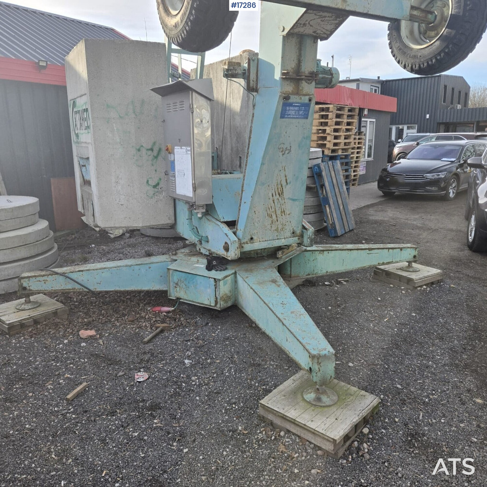 Crane CATTANEO CM61R construction crane (1992) - Celtnis: foto 4 Crane CATTANEO CM61R construction crane (1992) - Celtnis: foto 4