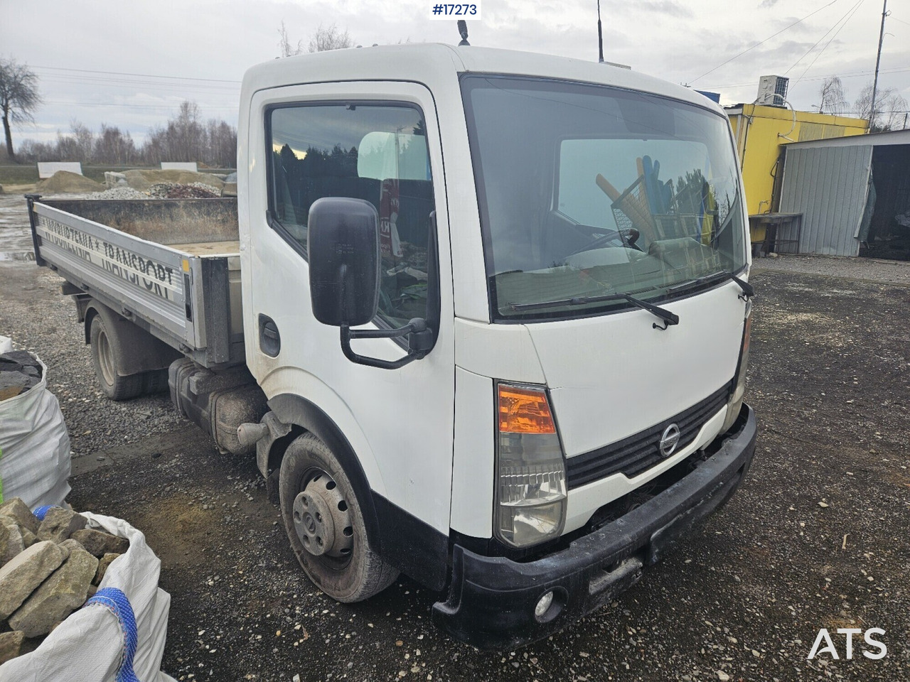 NISSAN CABSTAR dump truck (2007) - Kravas automašīna pašizgāzējs: foto 2 NISSAN CABSTAR dump truck (2007) - Kravas automašīna pašizgāzējs: foto 2
