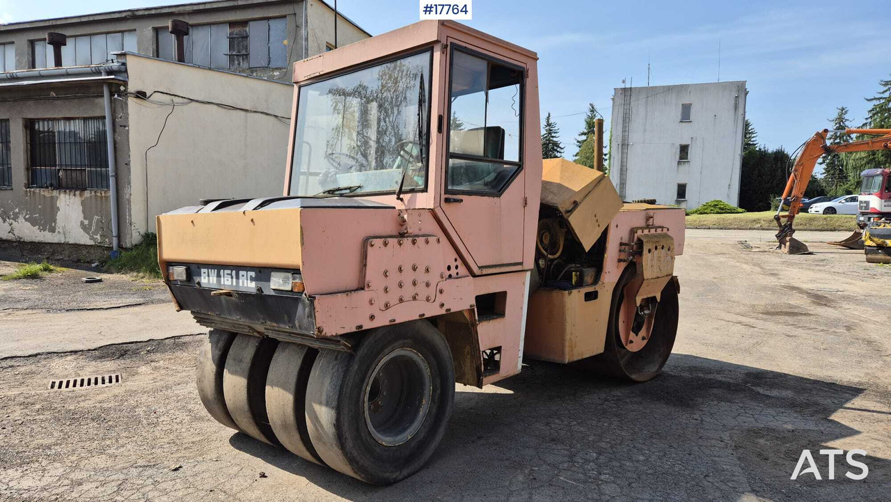 Single-drum road roller BOMAG BW 161AC (1990) - Kombinētais veltnis: foto 4 Single-drum road roller BOMAG BW 161AC (1990) - Kombinētais veltnis: foto 4