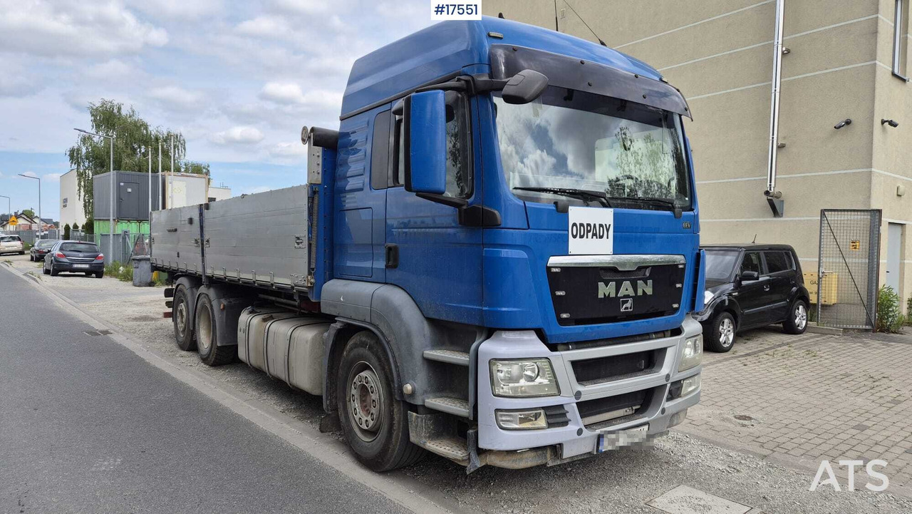Three-axle tipper MAN TGA 03 (2012) - Kravas automašīna pašizgāzējs: foto 1 Three-axle tipper MAN TGA 03 (2012) - Kravas automašīna pašizgāzējs: foto 1