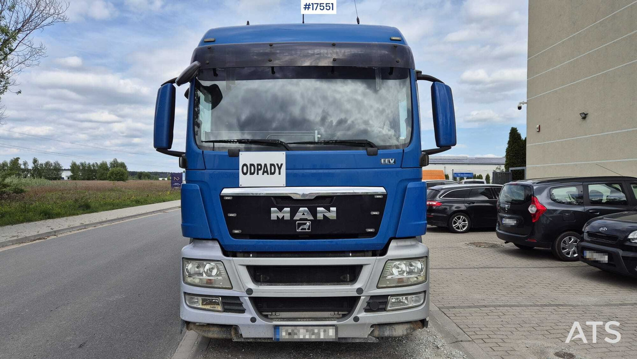 Three-axle tipper MAN TGA 03 (2012) - Kravas automašīna pašizgāzējs: foto 2 Three-axle tipper MAN TGA 03 (2012) - Kravas automašīna pašizgāzējs: foto 2