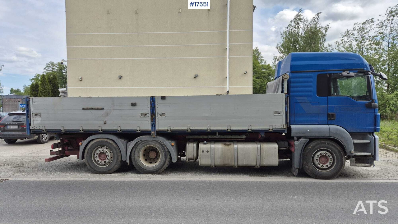 Three-axle tipper MAN TGA 03 (2012) - Kravas automašīna pašizgāzējs: foto 5 Three-axle tipper MAN TGA 03 (2012) - Kravas automašīna pašizgāzējs: foto 5