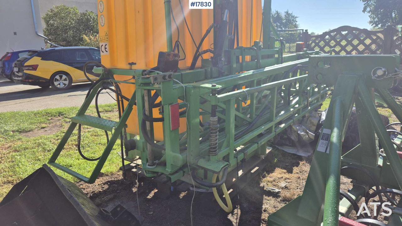 Trailed field sprayer 1000L SKOTAREK P326 (2013) - Uzkarināmais miglotājs: foto 2 Trailed field sprayer 1000L SKOTAREK P326 (2013) - Uzkarināmais miglotājs: foto 2