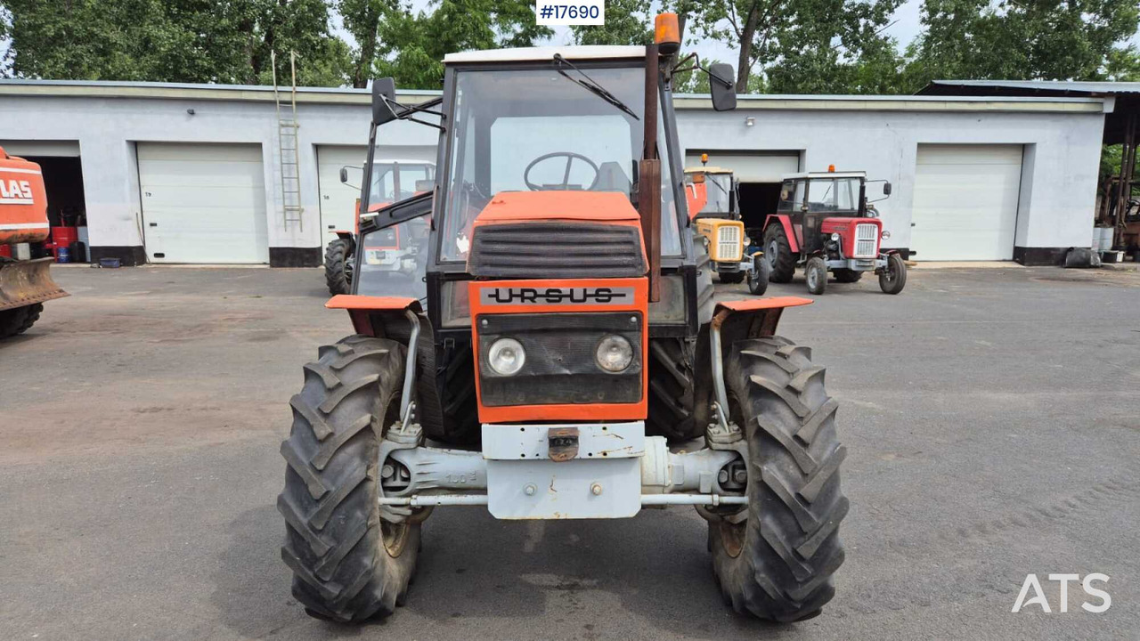 URSUS 914 tractor (1989) - Traktors: foto 2 URSUS 914 tractor (1989) - Traktors: foto 2