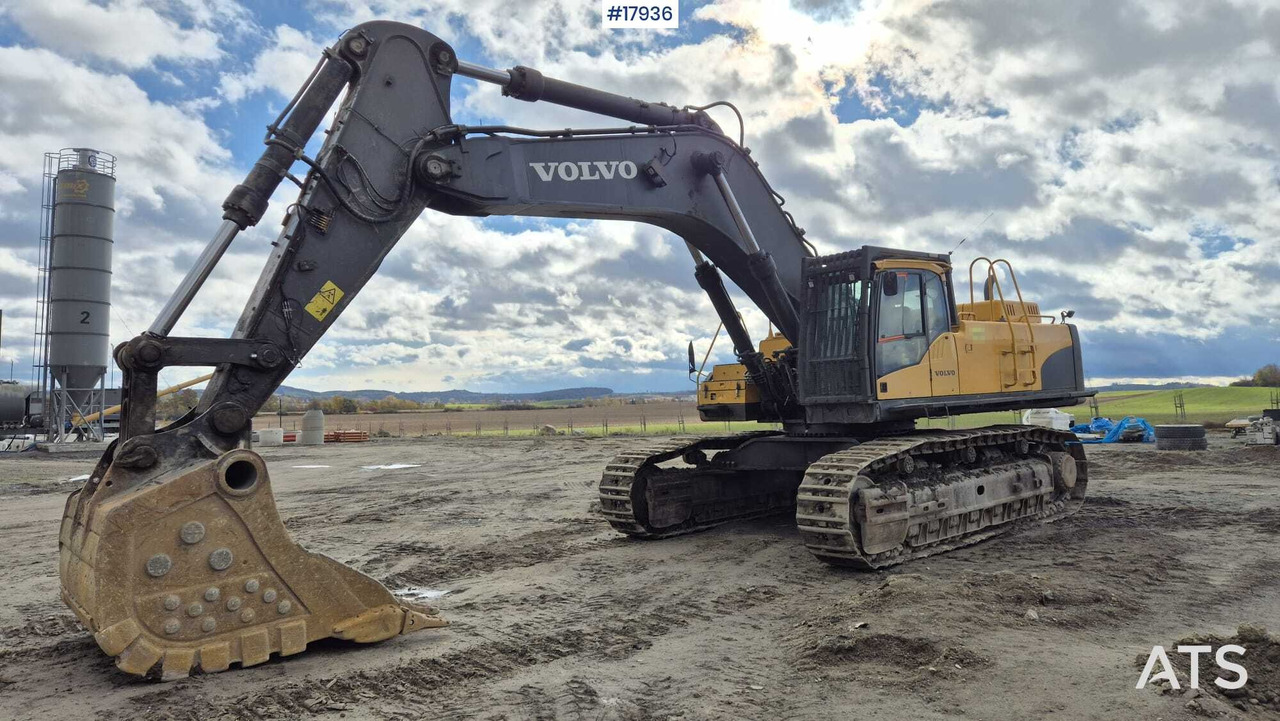 VOLVO EC700CL Crawler Excavator (2013) - Kāpurķēžu ekskavators: foto 1 VOLVO EC700CL Crawler Excavator (2013) - Kāpurķēžu ekskavators: foto 1