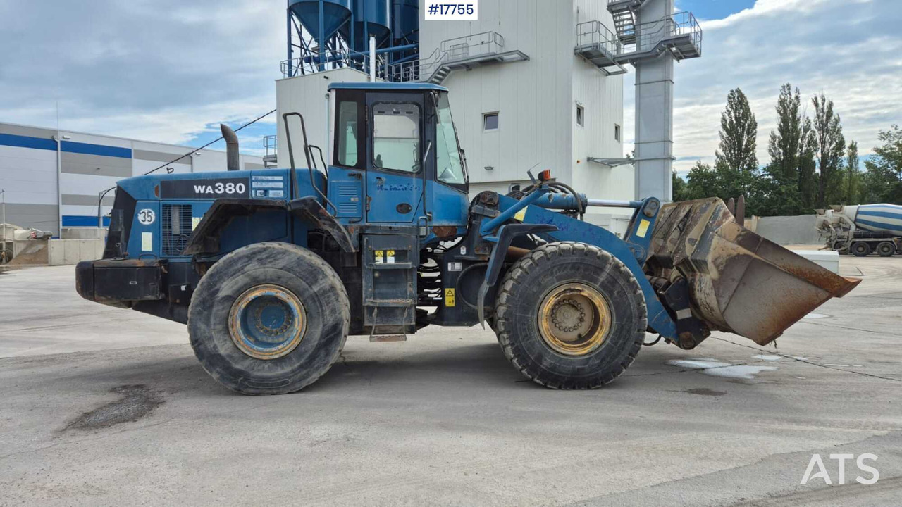 Wheel loader KOMATSU WA380 5H (2002) - Riteņu iekrāvējs: foto 5 Wheel loader KOMATSU WA380 5H (2002) - Riteņu iekrāvējs: foto 5