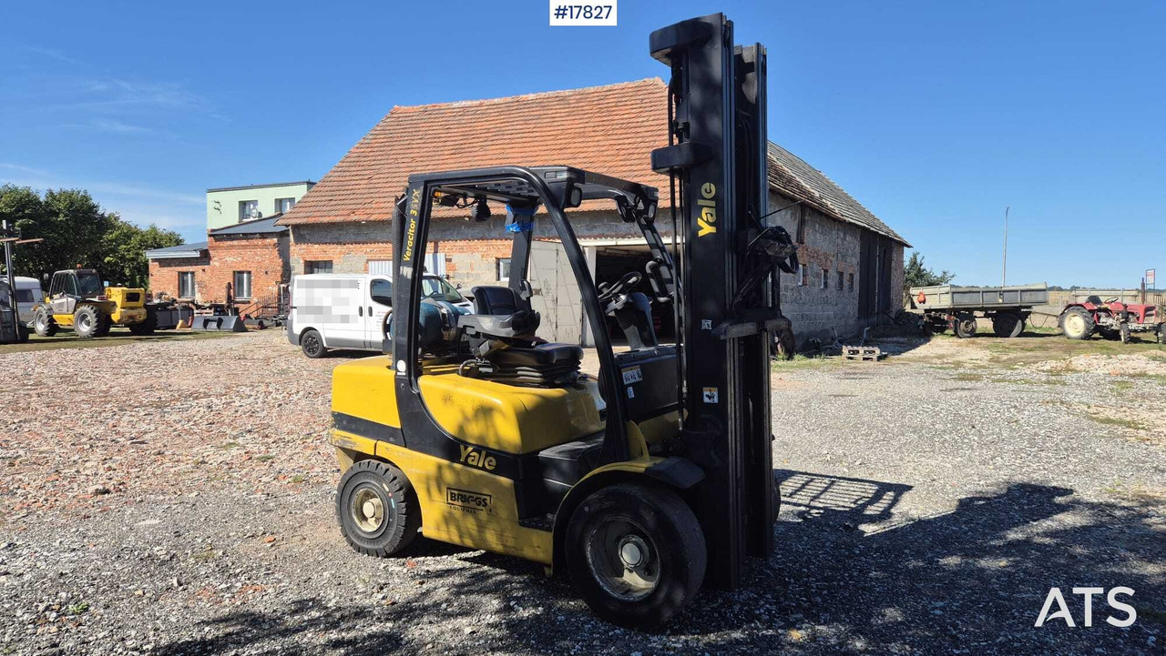 YALE GLP35VX Forklift (2017) - Gāzes iekrāvējs: foto 1 YALE GLP35VX Forklift (2017) - Gāzes iekrāvējs: foto 1