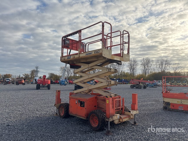 2006 JLG 260MRT Diesel Scissor Lift - Šķērveida pacēlājs: foto 3 2006 JLG 260MRT Diesel Scissor Lift - Šķērveida pacēlājs: foto 3