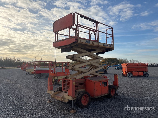 2006 JLG 260MRT Diesel Scissor Lift - Šķērveida pacēlājs: foto 2 2006 JLG 260MRT Diesel Scissor Lift - Šķērveida pacēlājs: foto 2