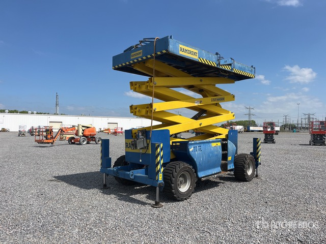 2006 JLG 4394 RT 4x4 Diesel Scissor Lift - Šķērveida pacēlājs: foto 4 2006 JLG 4394 RT 4x4 Diesel Scissor Lift - Šķērveida pacēlājs: foto 4