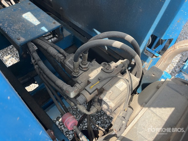 2007 Genie GS-3390 4x4 Diesel Scissor Lift - Šķērveida pacēlājs: foto 5 2007 Genie GS-3390 4x4 Diesel Scissor Lift - Šķērveida pacēlājs: foto 5