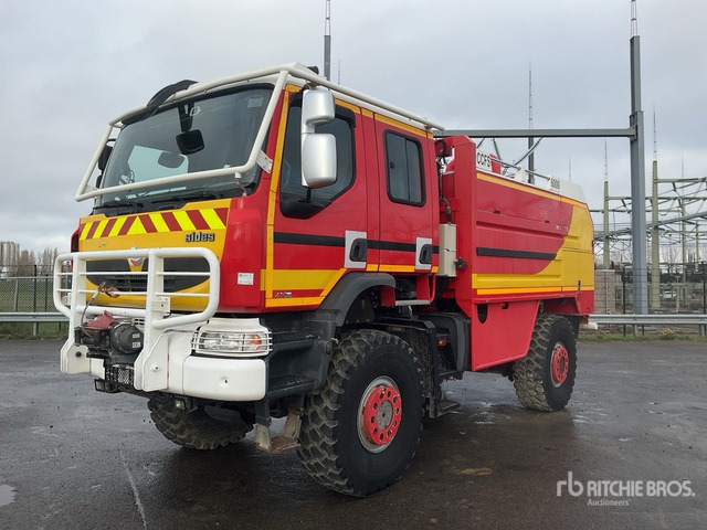 2007 Renault Thomas AR1941 4x4 Crew Cab Fire Truck - Ugunsdzēsēju mašīna: foto 1 2007 Renault Thomas AR1941 4x4 Crew Cab Fire Truck - Ugunsdzēsēju mašīna: foto 1