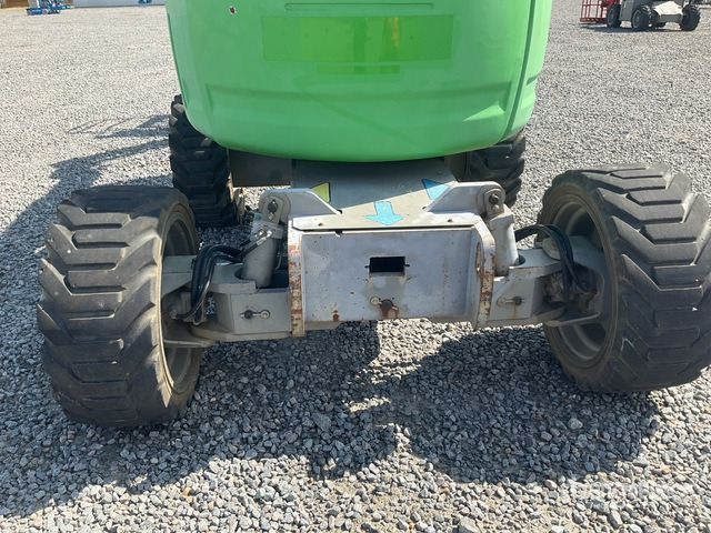 2011 Genie Z-45/25 4WD Diesel Articulating Boom Lift - Izlices pacēlājs: foto 5 2011 Genie Z-45/25 4WD Diesel Articulating Boom Lift - Izlices pacēlājs: foto 5