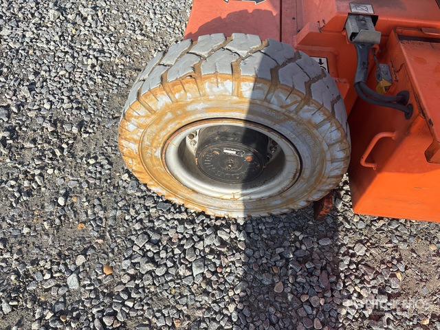 2013 JLG E300 AJP 2WD Electric Articulating Boom Lift - Izlices pacēlājs: foto 5 2013 JLG E300 AJP 2WD Electric Articulating Boom Lift - Izlices pacēlājs: foto 5