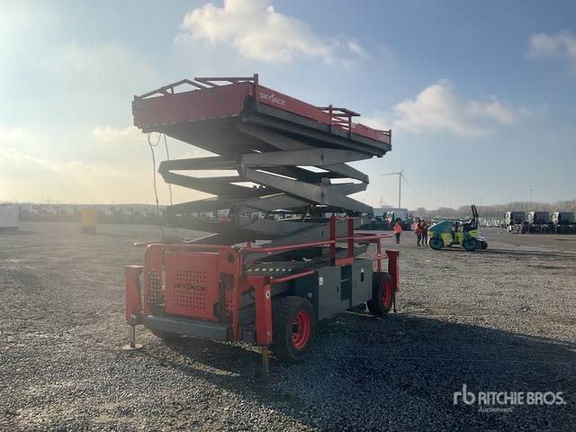 2016 Skyjack SJ9250 4x4 Diesel Scissor Lift - Šķērveida pacēlājs: foto 1 2016 Skyjack SJ9250 4x4 Diesel Scissor Lift - Šķērveida pacēlājs: foto 1