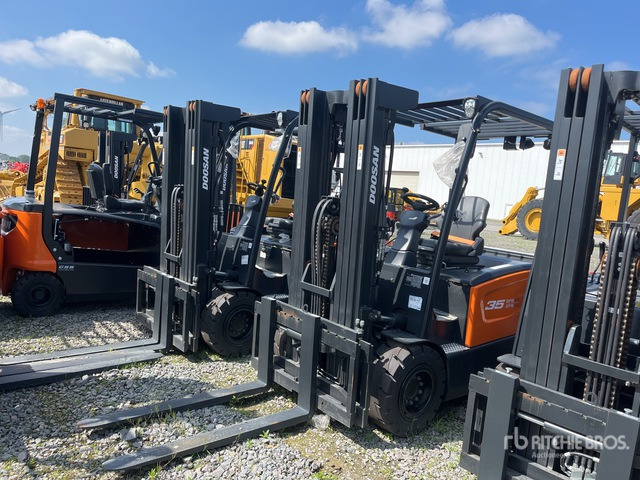 2023 Doosan B35X-7 PLUS (Unused) Electric Forklift - Elektroiekrāvējs: foto 1 2023 Doosan B35X-7 PLUS (Unused) Electric Forklift - Elektroiekrāvējs: foto 1