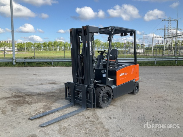 2023 Doosan B35X-7 PLUS (Unused) Electric Forklift - Elektroiekrāvējs: foto 1 2023 Doosan B35X-7 PLUS (Unused) Electric Forklift - Elektroiekrāvējs: foto 1